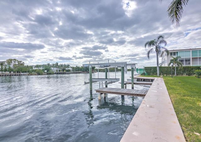 760 E Ocean Avenue 303, Boynton Beach, FL 33435