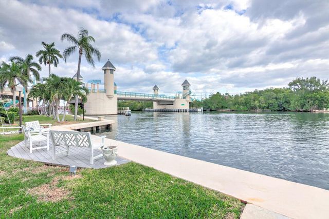 760 E Ocean Avenue 303, Boynton Beach, FL 33435