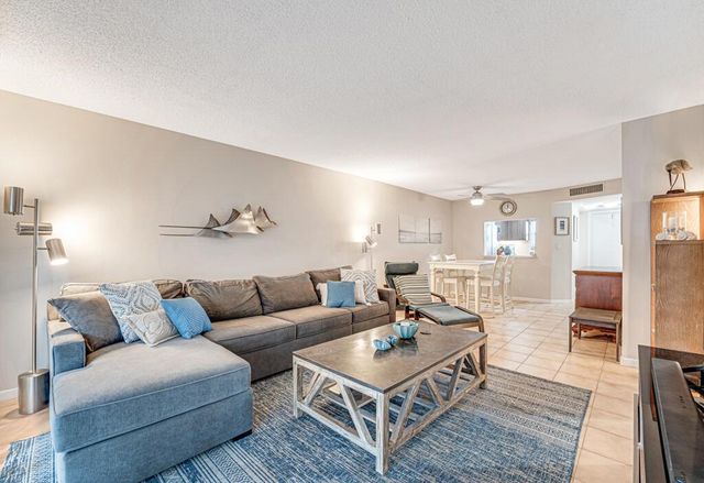 760 E Ocean Avenue 303, Boynton Beach, FL 33435