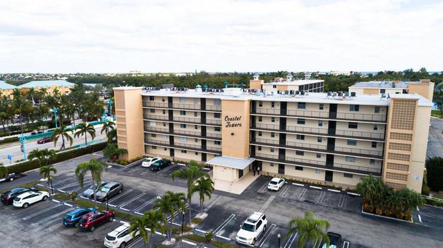 760 E Ocean Avenue 303, Boynton Beach, FL 33435