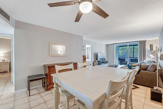 760 E Ocean Avenue 303, Boynton Beach, FL 33435