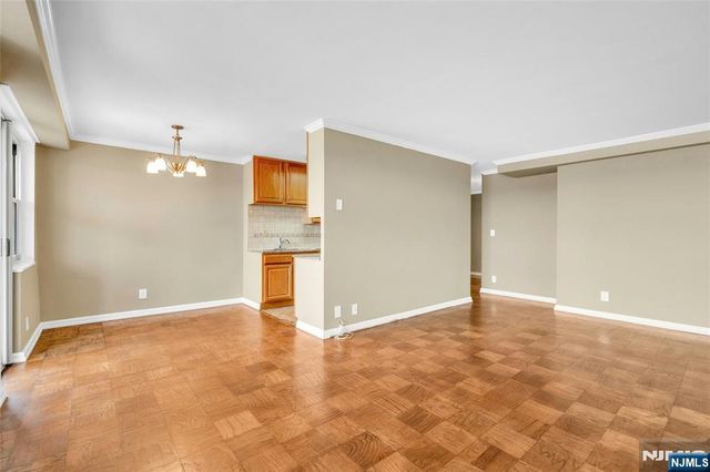 6600 JFK Blvd E 17 N, West New York, NJ 07093