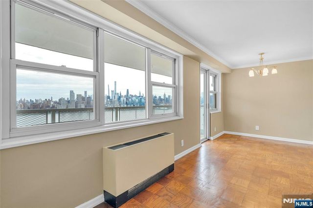 6600 JFK Blvd E 17 N, West New York, NJ 07093