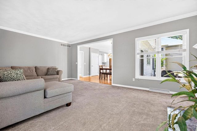 2415 MAPLE GROVE DRIVE, Neenah, WI 54956