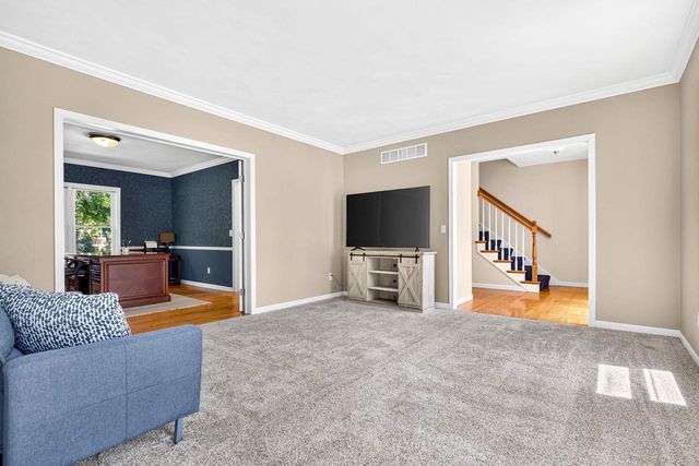 2415 MAPLE GROVE DRIVE, Neenah, WI 54956