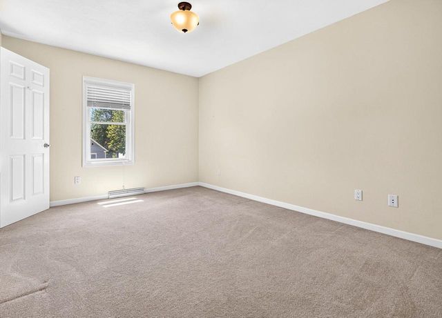 2415 MAPLE GROVE DRIVE, Neenah, WI 54956