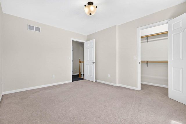 2415 MAPLE GROVE DRIVE, Neenah, WI 54956