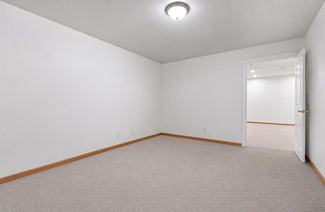 2415 MAPLE GROVE DRIVE, Neenah, WI 54956