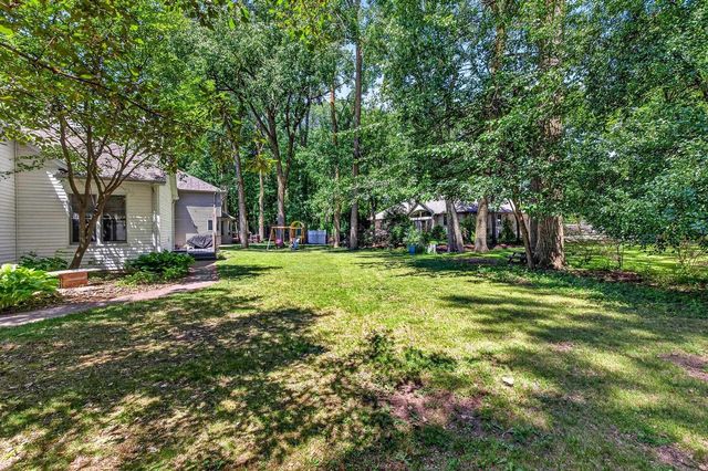 2415 MAPLE GROVE DRIVE, Neenah, WI 54956