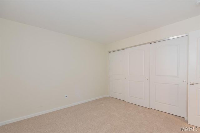 9218 Bent Pine Court F, St Louis, MO 63126