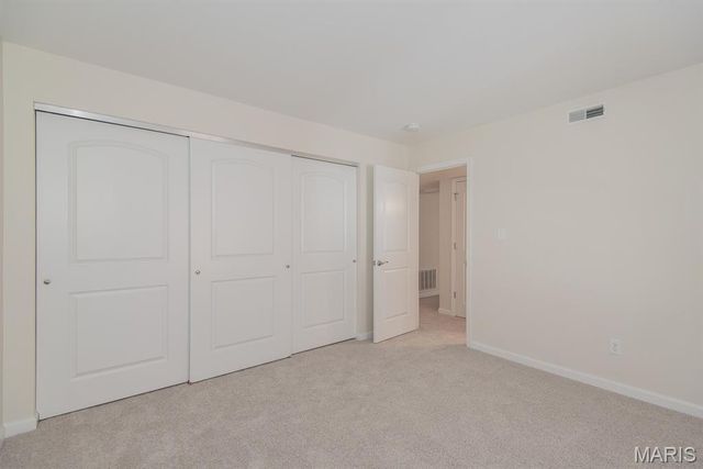 9218 Bent Pine Court F, St Louis, MO 63126