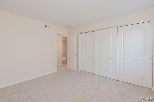 9218 Bent Pine Court F, St Louis, MO 63126