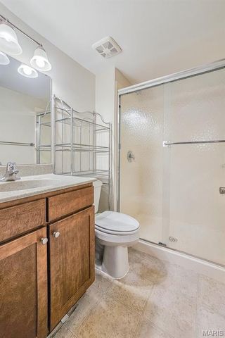 9218 Bent Pine Court F, St Louis, MO 63126
