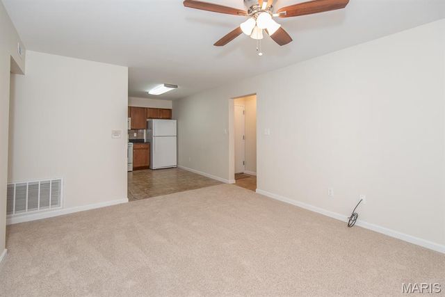 9218 Bent Pine Court F, St Louis, MO 63126