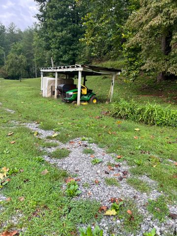 5 Bryson Branch Road, Clayton, GA 30525