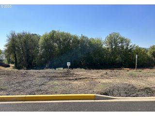 3023 Nw Shadden Dr 58, Mc Minnville, OR 97128