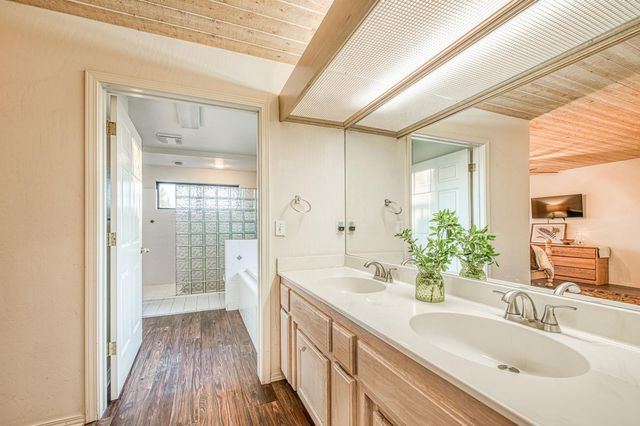 39571 Crest Point Ln, Shaver Lake, CA 93664