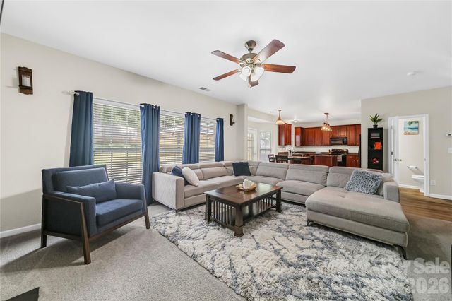 1721 Canebrook Glen, York, SC 29745