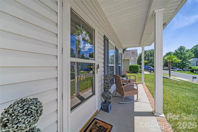 1721 Canebrook Glen, York, SC 29745