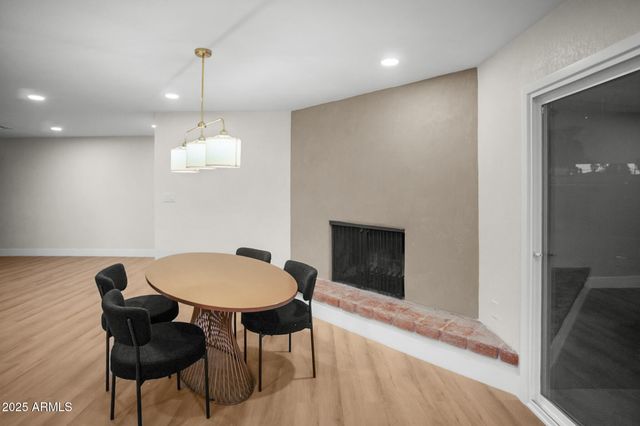 3009 W GAIL Road, Phoenix, AZ 85029