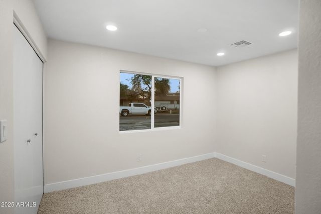 3009 W GAIL Road, Phoenix, AZ 85029