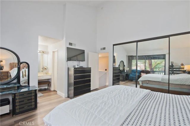 5711 Owensmouth 107, Woodland Hills, CA 91367