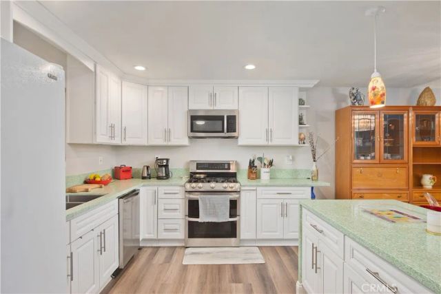 5711 Owensmouth 107, Woodland Hills, CA 91367