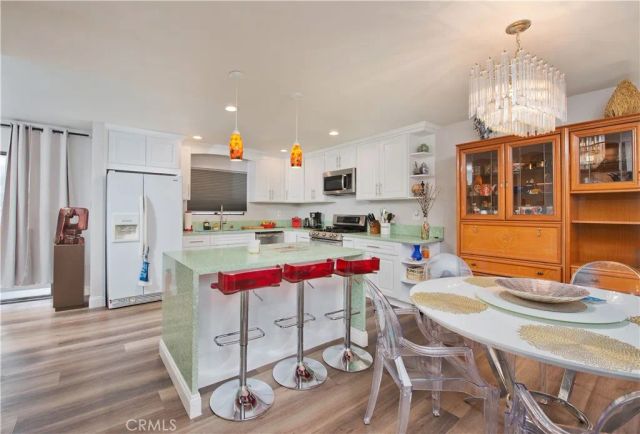5711 Owensmouth 107, Woodland Hills, CA 91367