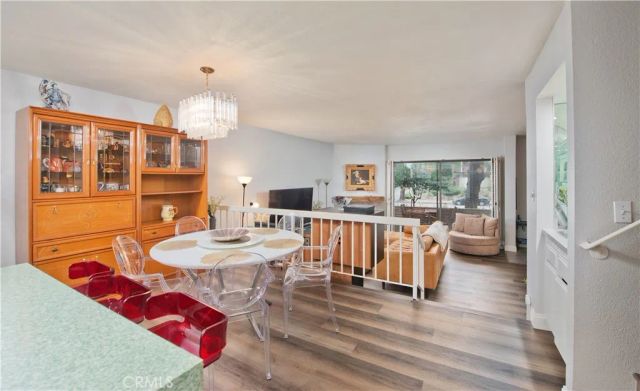 5711 Owensmouth 107, Woodland Hills, CA 91367
