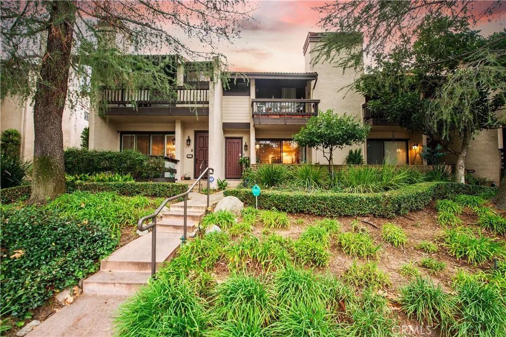 5711 Owensmouth 107, Woodland Hills, CA 91367