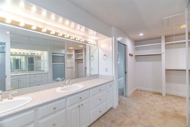 417 NW Chimney Creek Dr, Lawton, OK 73505