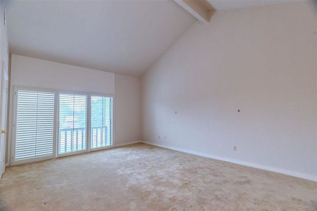 417 NW Chimney Creek Dr, Lawton, OK 73505