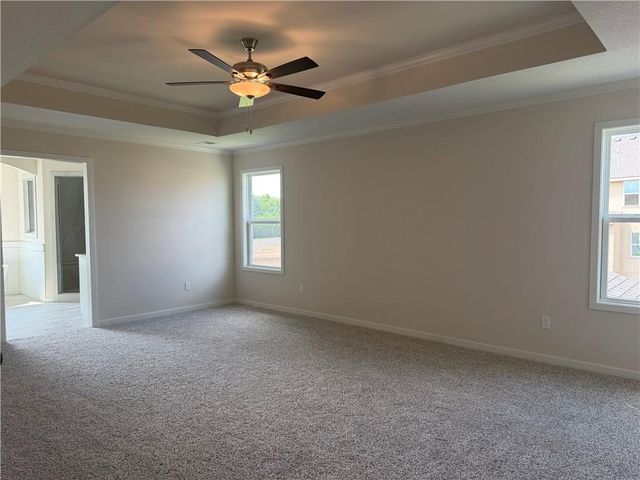 19878 W 114th Place, Olathe, KS 66061