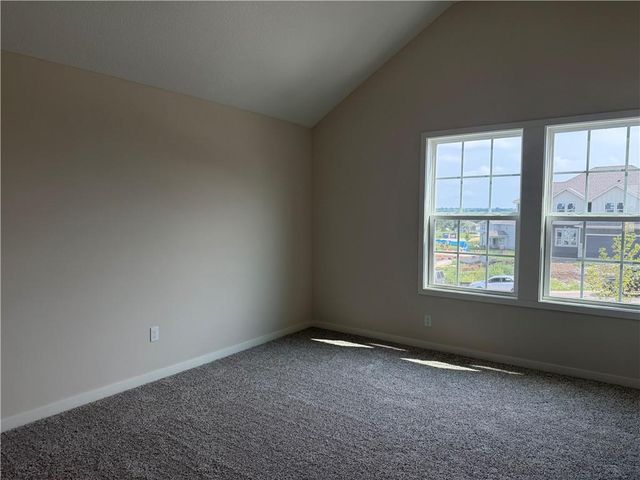 19878 W 114th Place, Olathe, KS 66061