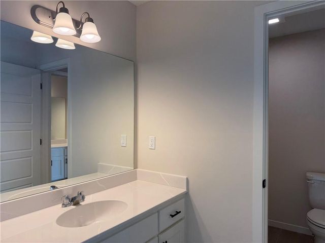 19878 W 114th Place, Olathe, KS 66061