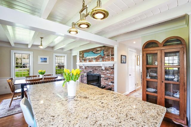 2 Jonathan Lane, Sandwich, MA 02563