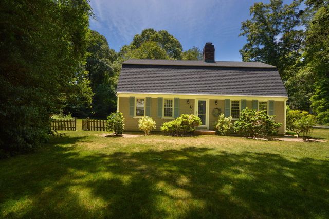 2 Jonathan Lane, Sandwich, MA 02563