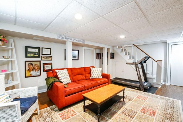 2 Jonathan Lane, Sandwich, MA 02563