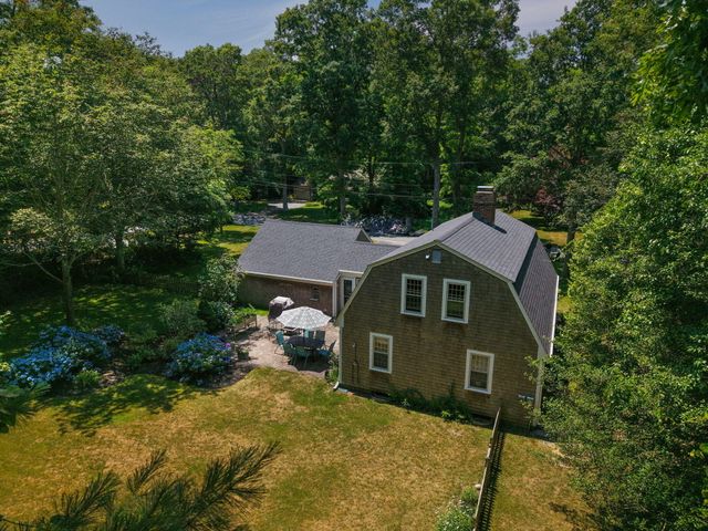 2 Jonathan Lane, Sandwich, MA 02563