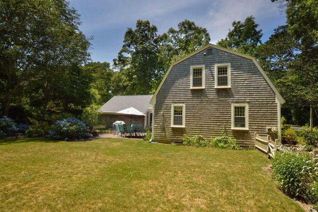 2 Jonathan Lane, Sandwich, MA 02563