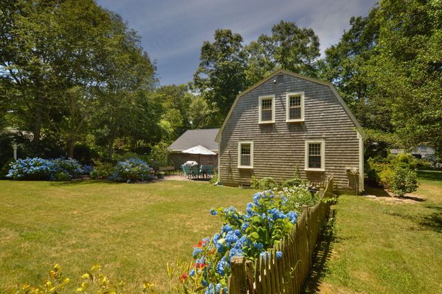 2 Jonathan Lane, Sandwich, MA 02563