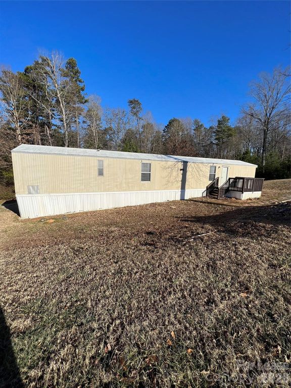 216 Tall Pines Lane, Bessemer City, NC 28016