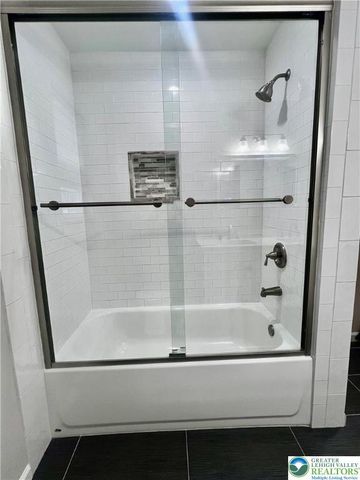 2244 West Walnut Street, Allentown City, PA 18104