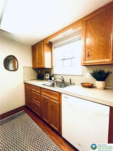 2244 West Walnut Street, Allentown City, PA 18104