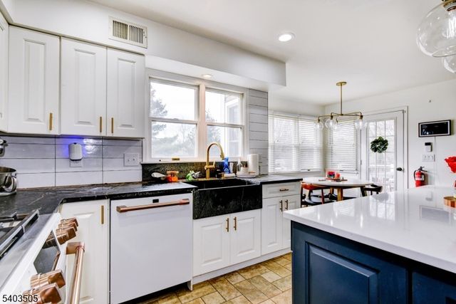 3 Fine Rd, Hillsborough Twp., NJ 08844