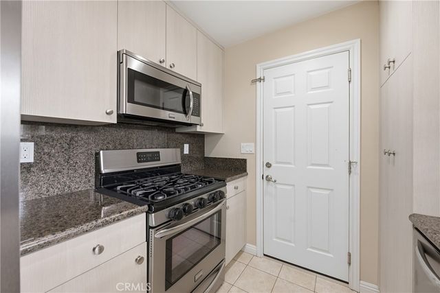 15102 Varsity Street D, Moorpark, CA 93021