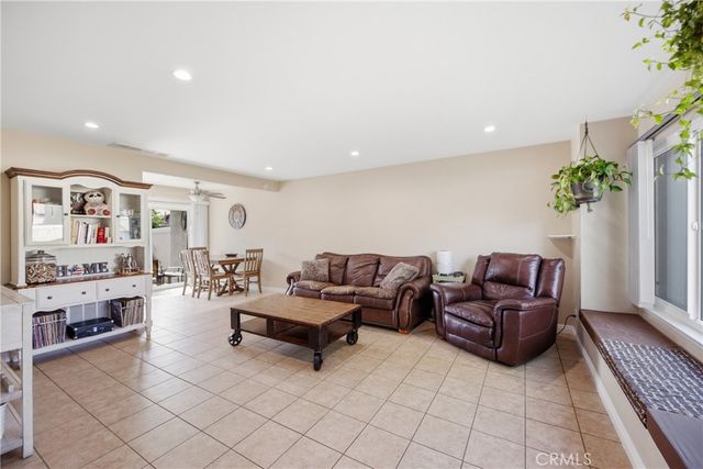 15102 Varsity Street D, Moorpark, CA 93021