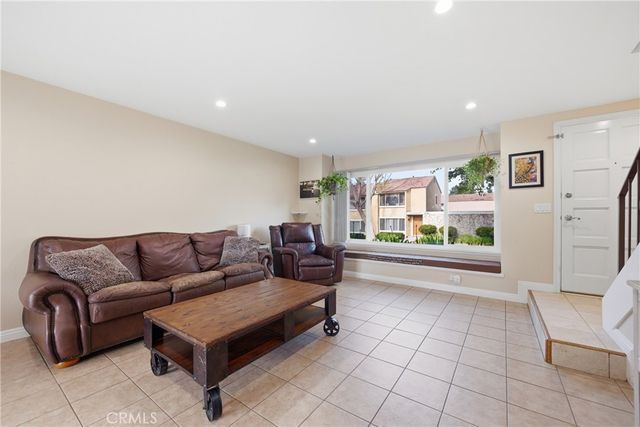 15102 Varsity Street D, Moorpark, CA 93021