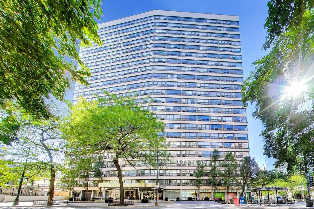 2930 N Sheridan Road 1205, Chicago, IL 60657 — exterior