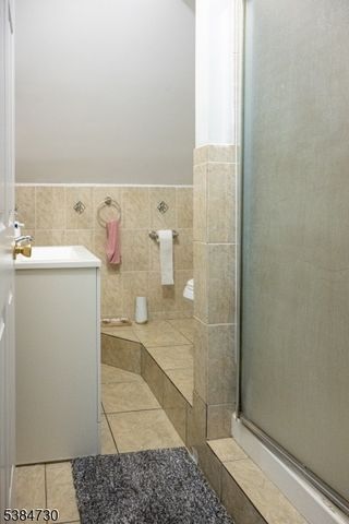 139 Autumn St, Passaic City, NJ 07055